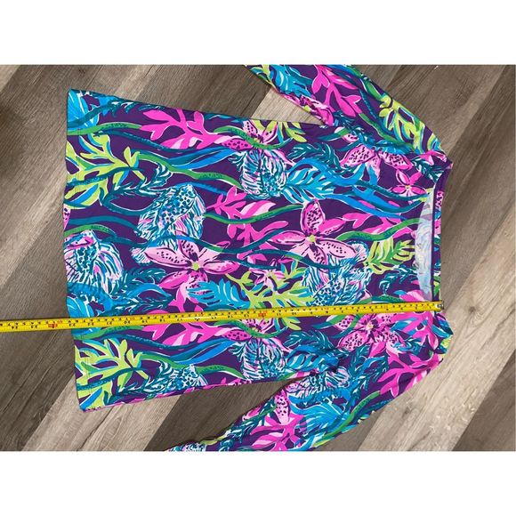 Lilly Pulitzer NWOT Everlynn UPF 50+ Top, Pigment Purple, Size Small, MSRP $138 - Picture 4 of 11